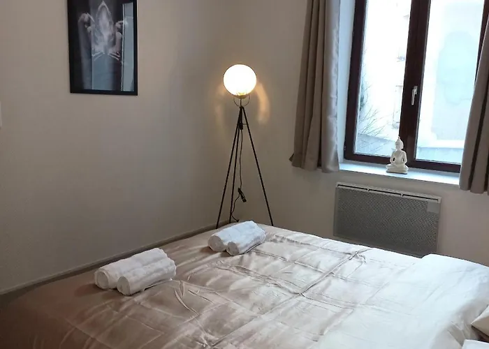 Les Iris, Au Calme, Proche Du Centre *